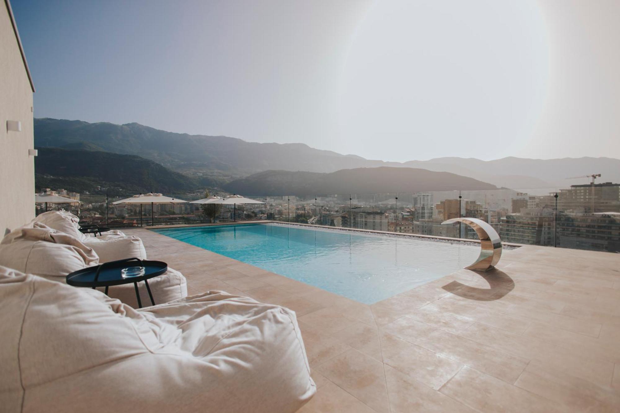 Infinity Hotel & More Budva Exterior photo