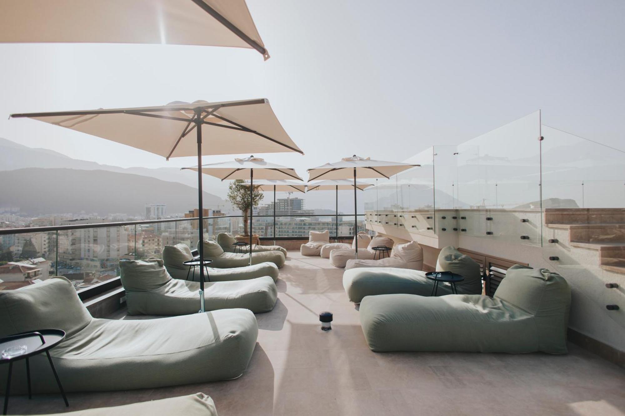 Infinity Hotel & More Budva Exterior photo
