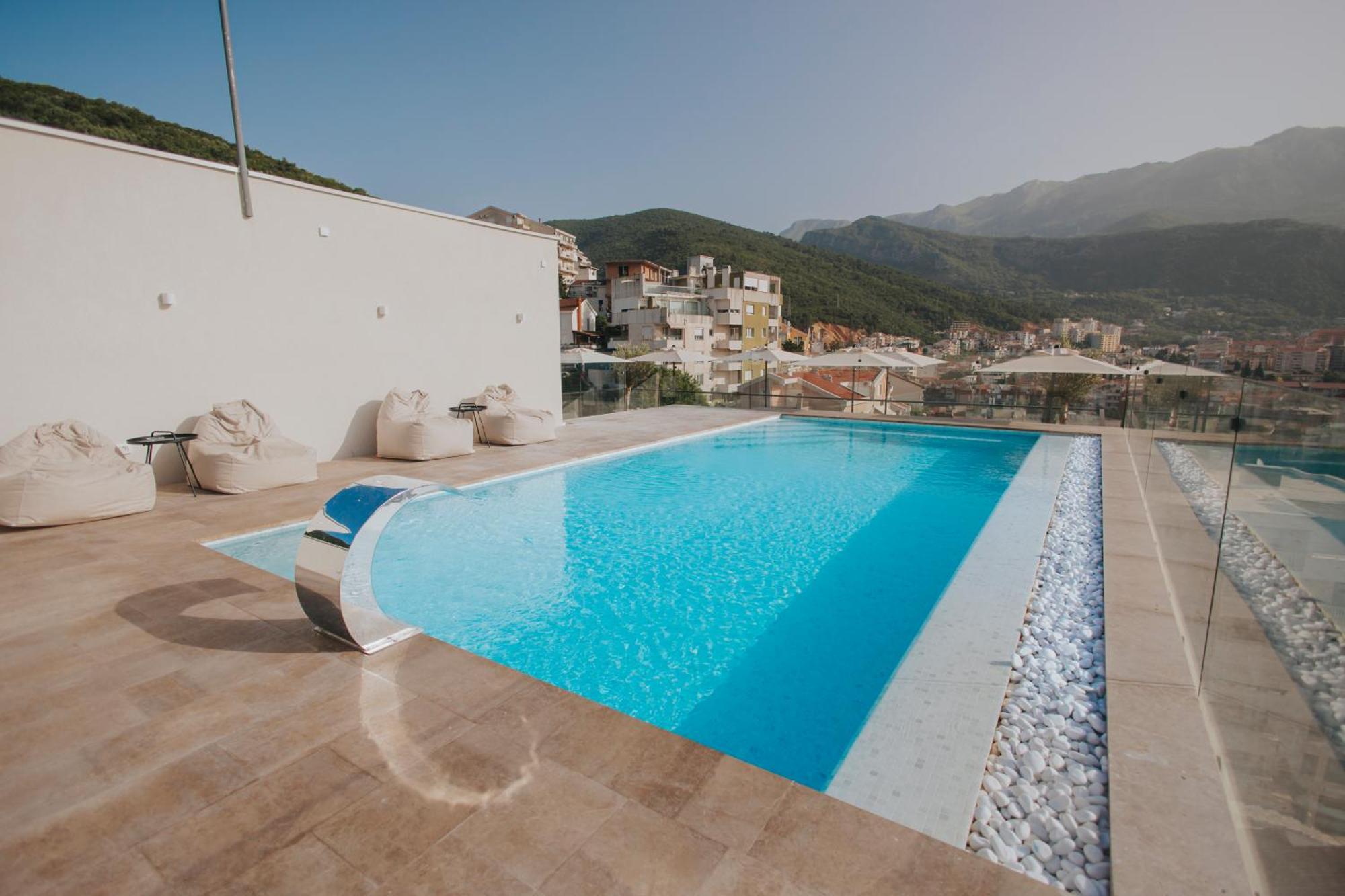 Infinity Hotel & More Budva Exterior photo
