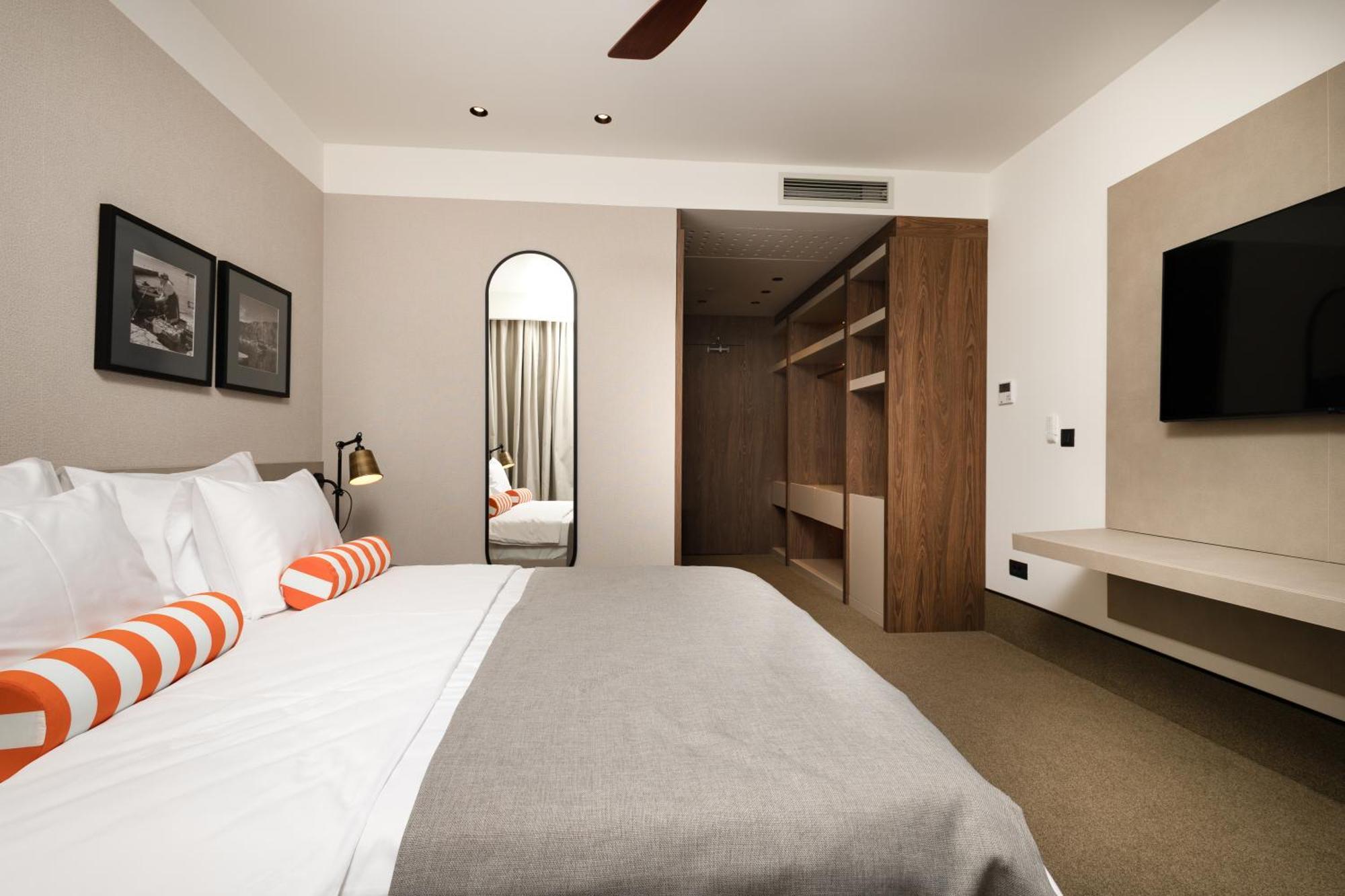 Infinity Hotel & More Budva Exterior photo