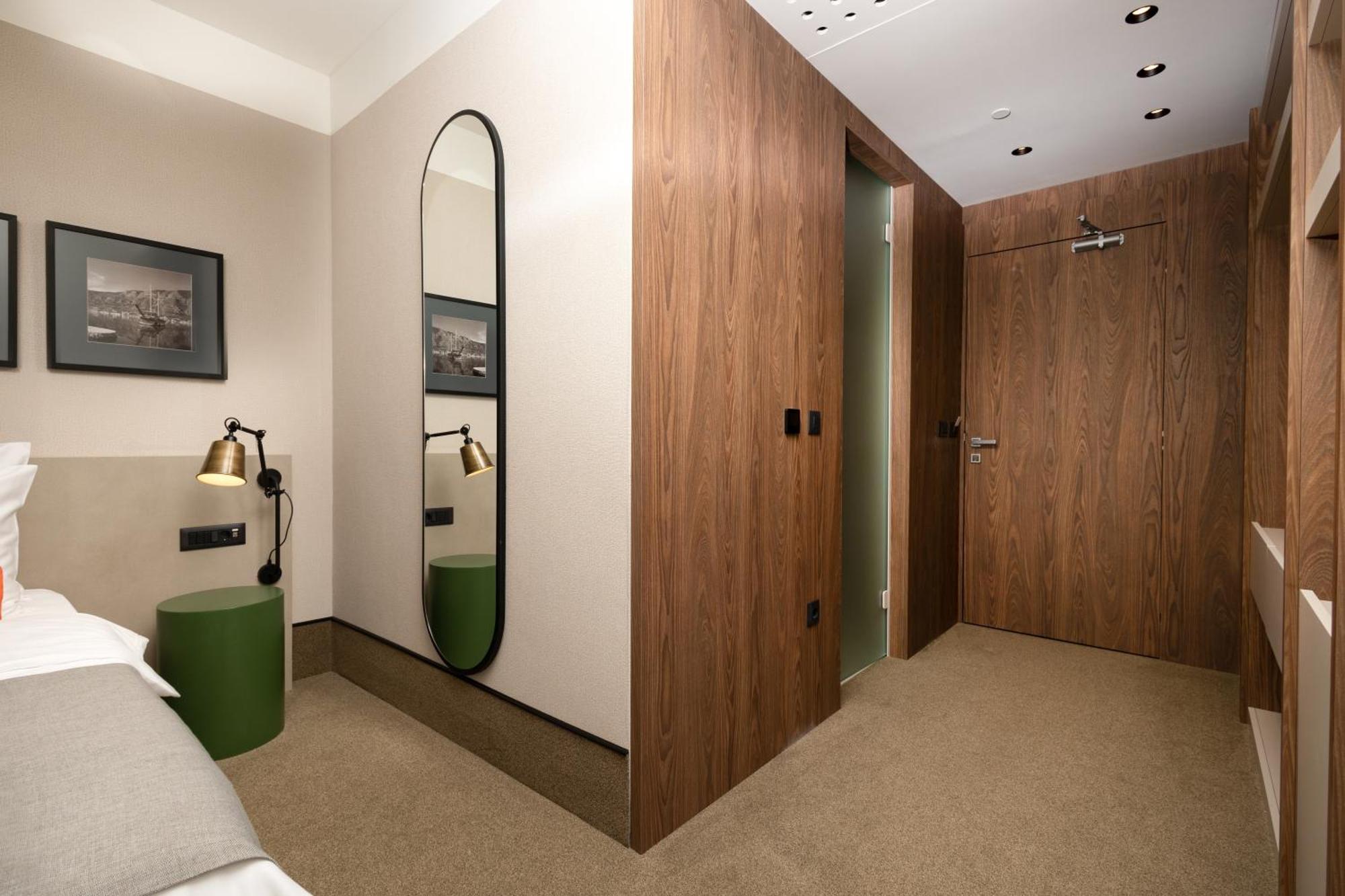 Infinity Hotel & More Budva Exterior photo