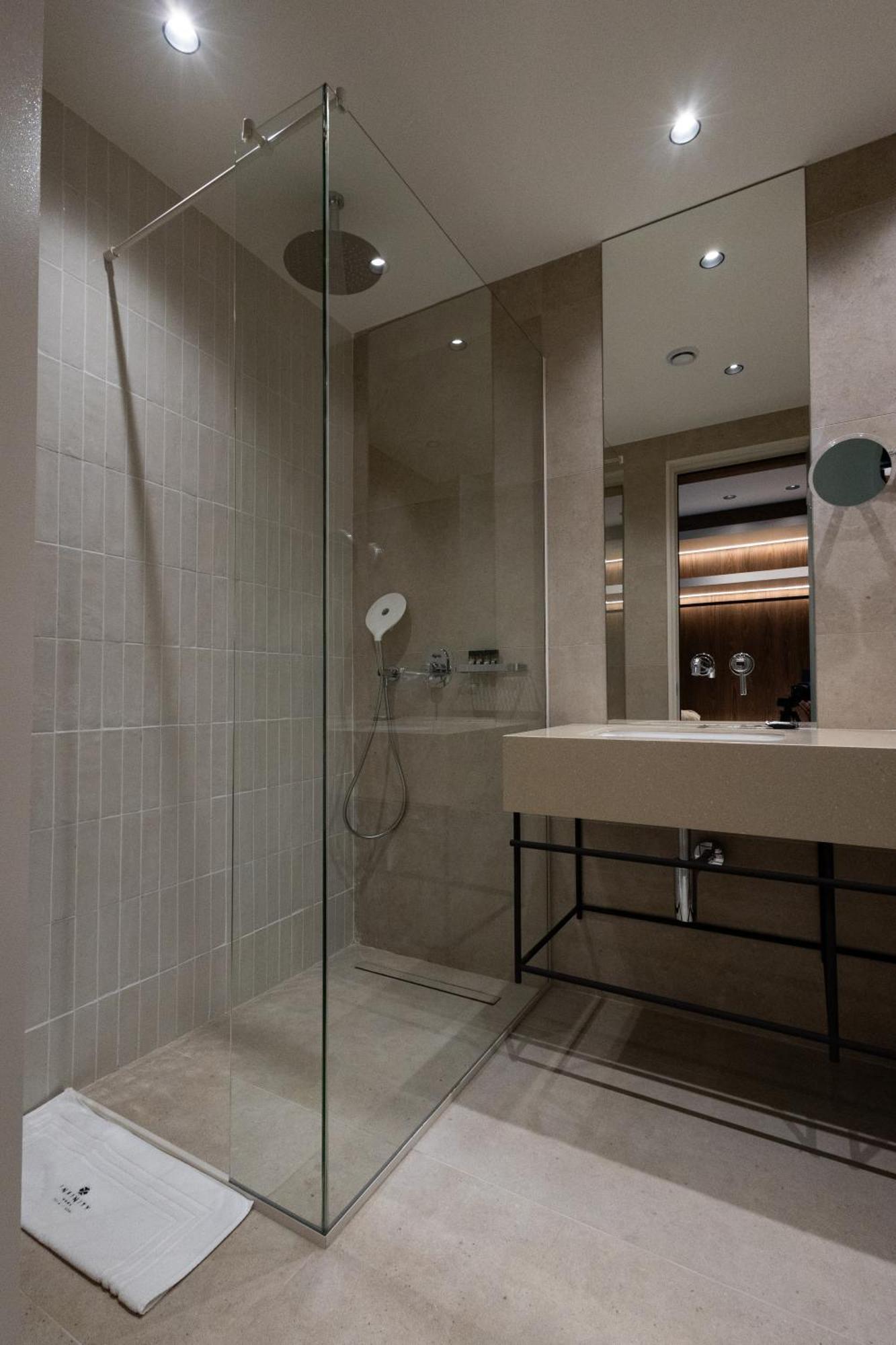 Infinity Hotel & More Budva Exterior photo